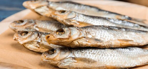 В Киеве женщина заболела ботулизмом после того, как съела вяленую рыбу