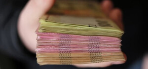 У Києві чоловік під виглядом волонтера заволодів грошима українців