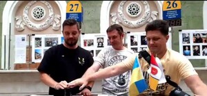 На Головпоштамті погасили дві марки, провели аукціон картини та написали листи на фронт