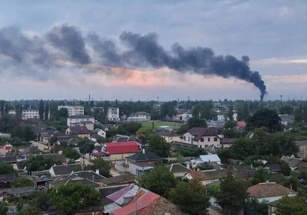 Біля Джанкоя у Криму пролунали вибухи: подробиці та відео. 