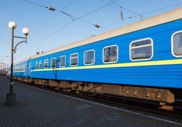 Які поїзди ходять з Одеси 20 серпня. 