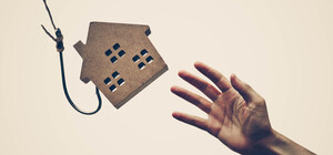 Одесит з інвалідністю видав себе за власника чужої квартири та продав її