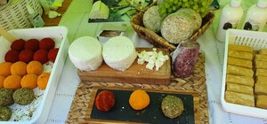 У парку Франка запрацював фермерський ярмарок органічної продукції