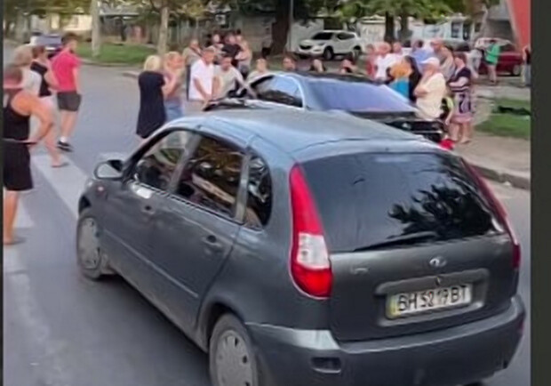 Одесситы сегодня перекрывали дорогу на Столбовой: что случилось. 