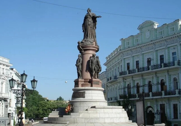 На Одещині відреагували на бажання Труханова залишити пам'ятник Катерині в Одесі. 
