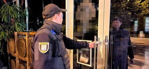 В Киеве полиция проверяет время работы ресторанов и клубов