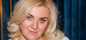 Директор школы в Киеве, которая сдавала армии РФ позиции ВСУ, бежала из Украины