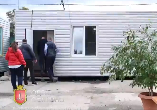 В Одессе появились модульные вагончики-дома для коммунальщиков. 