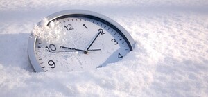 Переход на зимнее время 2022: когда в Украине нужно переводить стрелки часов