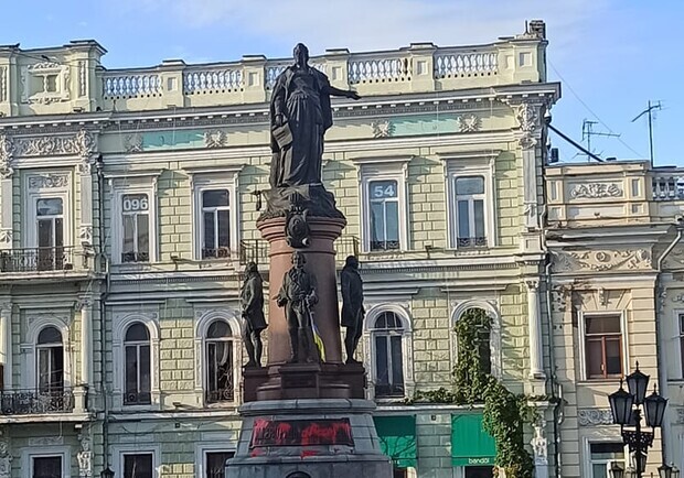 У міськраді розповіли, чи завадить ЮНЕСКО знесення пам'ятника Катерині в Одесі. 