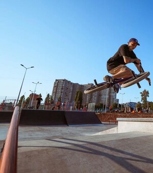 Трюковий самокат, скейтбординг, паркур: у Львові та Києві стартував фестиваль вуличних культур – програма