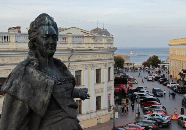 Чим закінчилося голосування щодо долі пам'ятника Катерині в Одесі. 