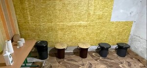 У київських школах просять встановити нормальні туалети в укриттях