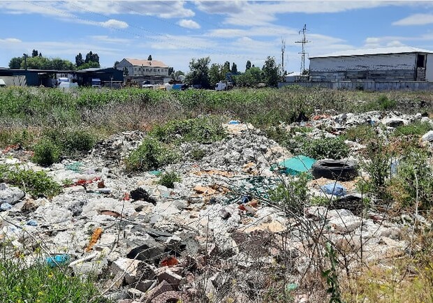 В Одессе стало больше мусорных свалок. 