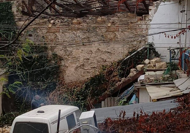 На Молдаванці впала частина будинку. 