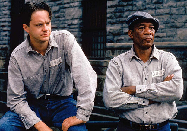 На Одещину привезуть ув'язнених: їх випустили окупанти у Херсоні