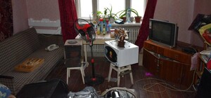 Ищут владельцев: под Харьковом нашли тайники с награбленным россиянами (фото)