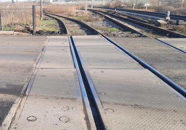 На трасі Одеса-Рені відремонтували залізничний переїзд: що змінилося (фото). 