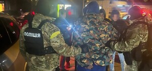 У Дніпрі чоловік за 11 тисяч доларів переправляв за кордон військовозобов'язаних