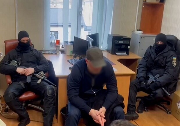 Полиция задержала "вора в законе", который должен был собирать деньги в Одессе. 