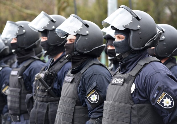 На новогодние праздники в Одесской области будут дежурить около 3000 правоохранителей. 