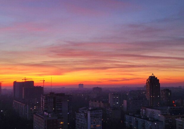 Одесситы наблюдали первый красочный закат 2023 года (фото). 