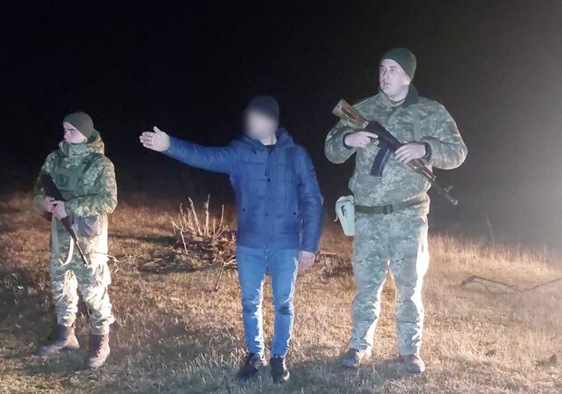На кордоні затримали "моряка"-одесита, який намагався нелегально потрапити до Молдови. 