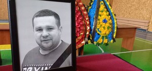 У Дніпрі попрощалися із тренером по боксу, який загинув від ракетного удару