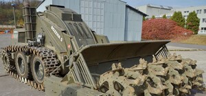 Как в Харьковской области работают машины для разминирования Bozena-5 (видео)