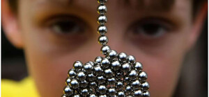 В Охматдете спасли трехлетнего мальчика, проглотившего магнитные шарики