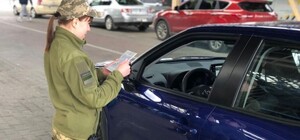 Як повернутися в Україну депортованим та в'їхати дітям, що народилися за кордоном