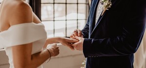 Українці зможуть одружитися та розлучитися за кордоном