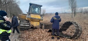 В Киевской области 47-летний тракторист подорвался на противотанковой мине