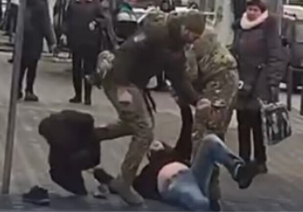 Недопустимая форма поведения: в ОК "Південь" рассказали, что думают о насильном вручении повесток в Одессе. 