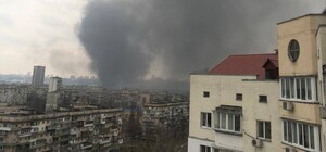 В Киеве на Подоле горят склады с лакокрасочными материалами