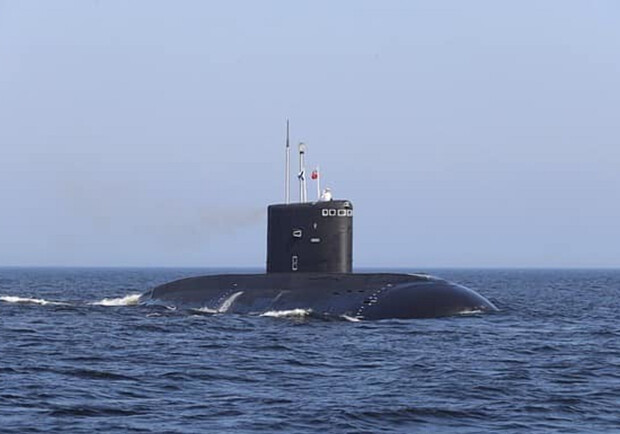 Высокая вероятность ударов: РФ вывела ракетоноситель в Черное море. 