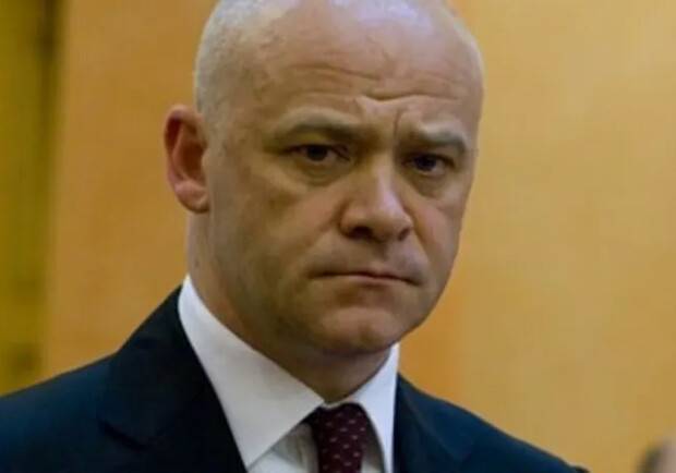 Судьи, которые рассматривают дело по дому Руссову, пожаловались на давление от Труханова. 