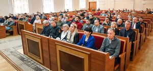 Одеська облрада звільнила двох керівників медустанов та позбавила повноважень трьох депутатів