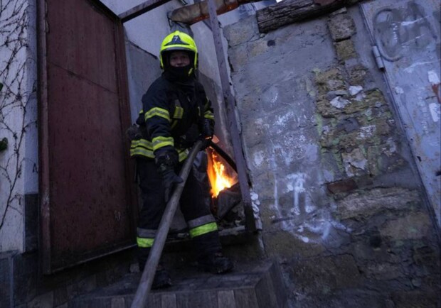 В Одессе горел мини-отель: есть пострадавший. 
