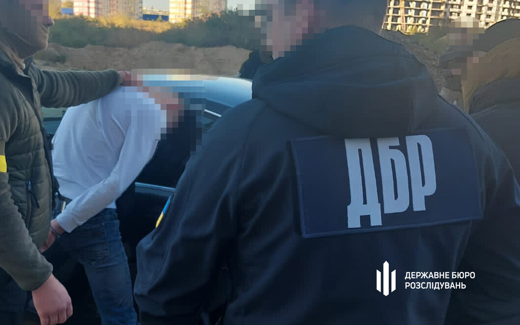 В Одессе полицейские зарабатывали на продаже наркотиков и попались. 
