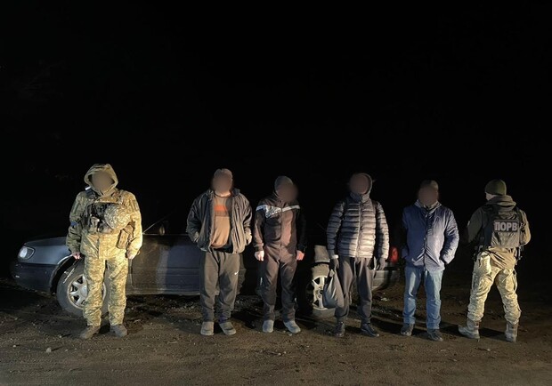 На Одещині спіймали чоловіків, які намагалися втекти за кордон. 