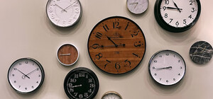 Переход на летнее время 2023: когда в Украине нужно переводить стрелки часов