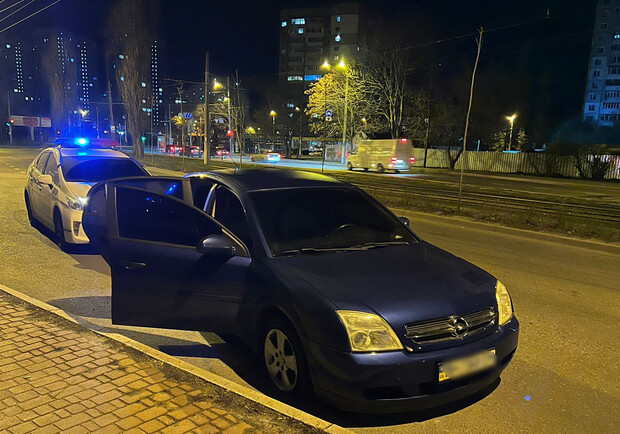 В Одесі двічі сталося пограбування в авто: серед злодіїв 18-річна дівчина. 