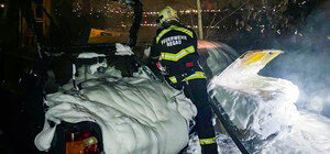 В Киеве на территории коммунального предприятия вспыхнул пожар: последствия