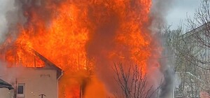 В Днепропетровской области произошел масштабный пожар в доме: есть погибшая