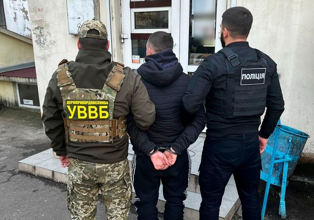 На Одещині продавали наркотики військовим. 