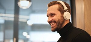 10 песен, которые чаще всего слушали в Запорожье в течение недели