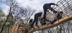 На популярному дитячому майданчику «Лис Микита» у Львові дитина зламала стегно 