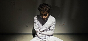 Жителя Одеської області примусово помістять до психіатричної лікарні за спробу зарізати інспекторку пробації