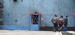 У Запорізькій області окупанти шукають співробітників до катівні